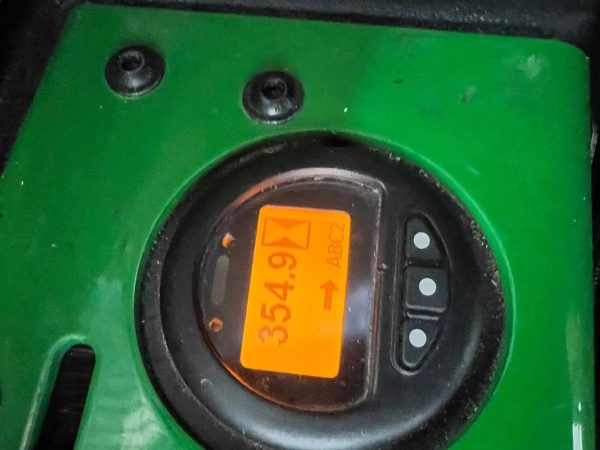 2018 JOHN DEERE 1575 FRONT MOWER, 72″ Flex Deck CAB - Image 19