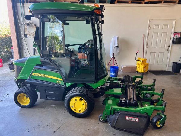 2018 JOHN DEERE 1575 FRONT MOWER, 72″ Flex Deck CAB - Image 16