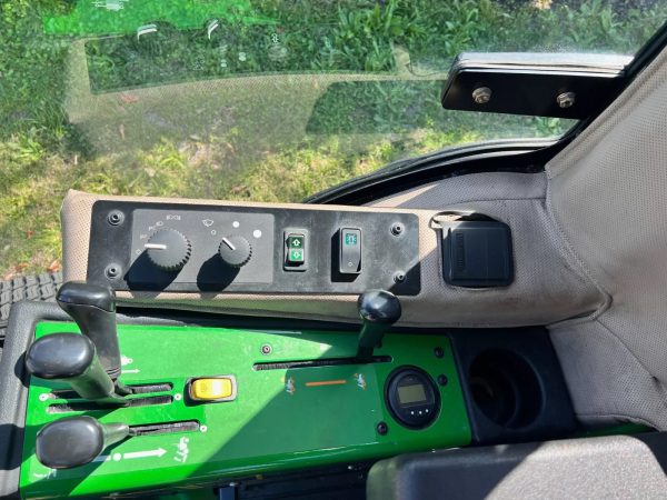 2018 JOHN DEERE 1575 FRONT MOWER, 72″ Flex Deck CAB - Image 14