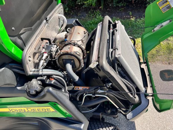 2018 JOHN DEERE 1575 FRONT MOWER, 72″ Flex Deck CAB - Image 9