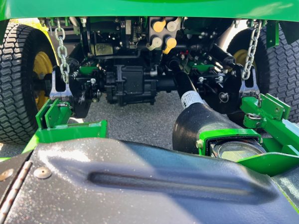 2018 JOHN DEERE 1575 FRONT MOWER, 72″ Flex Deck CAB - Image 6