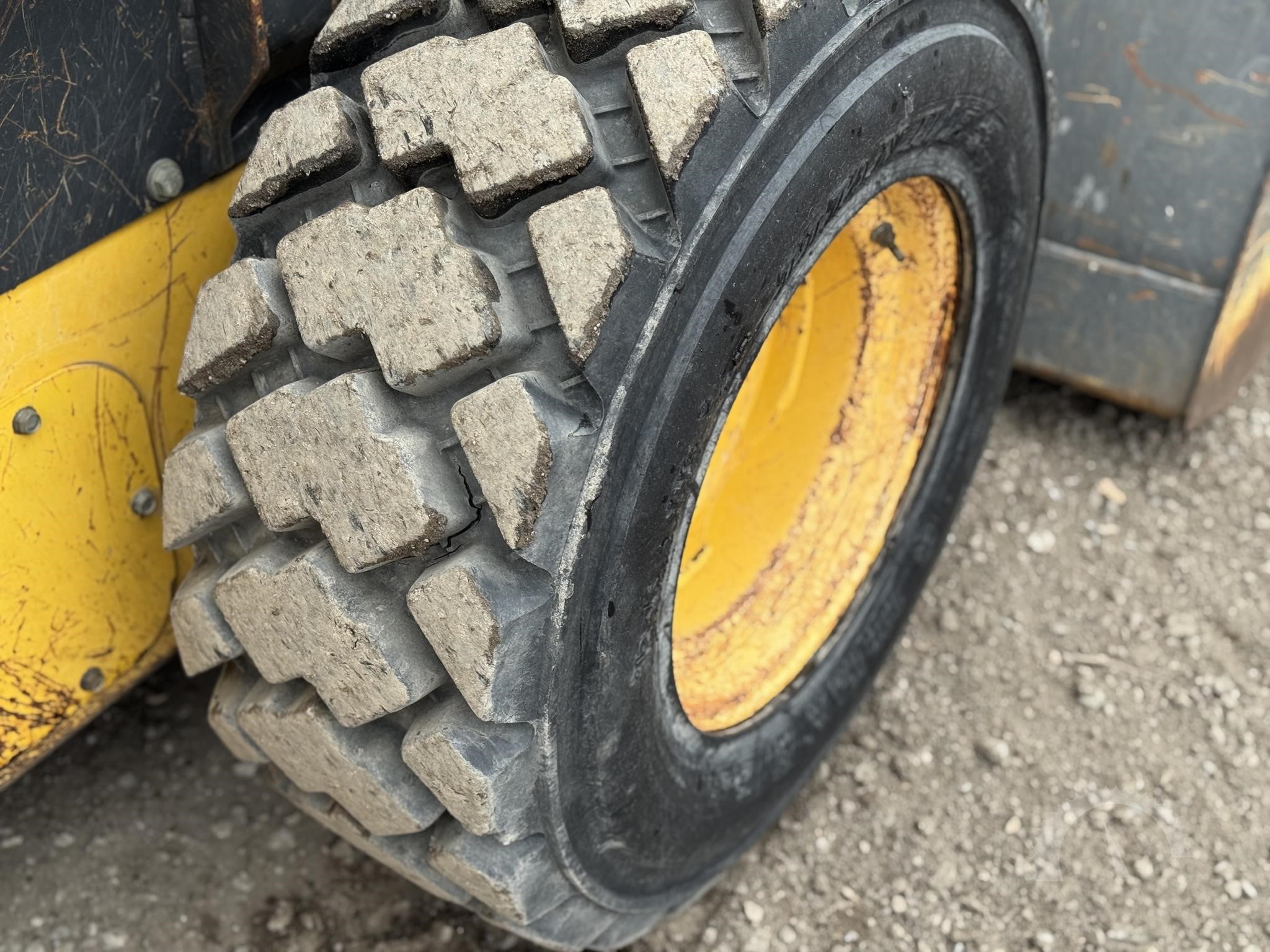 2016 New Holland L228 Wheel Skid Steers Hours 3,809 - Image 13