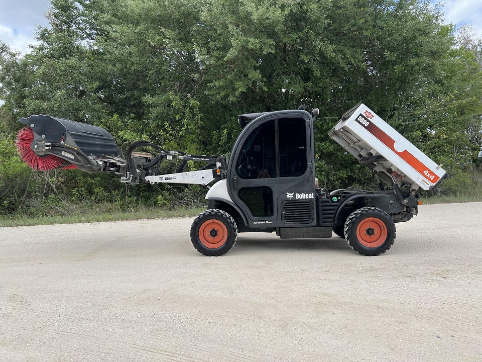 2014 Bobcat Skid Steers Toolcat 5600 4X4 - Image 35