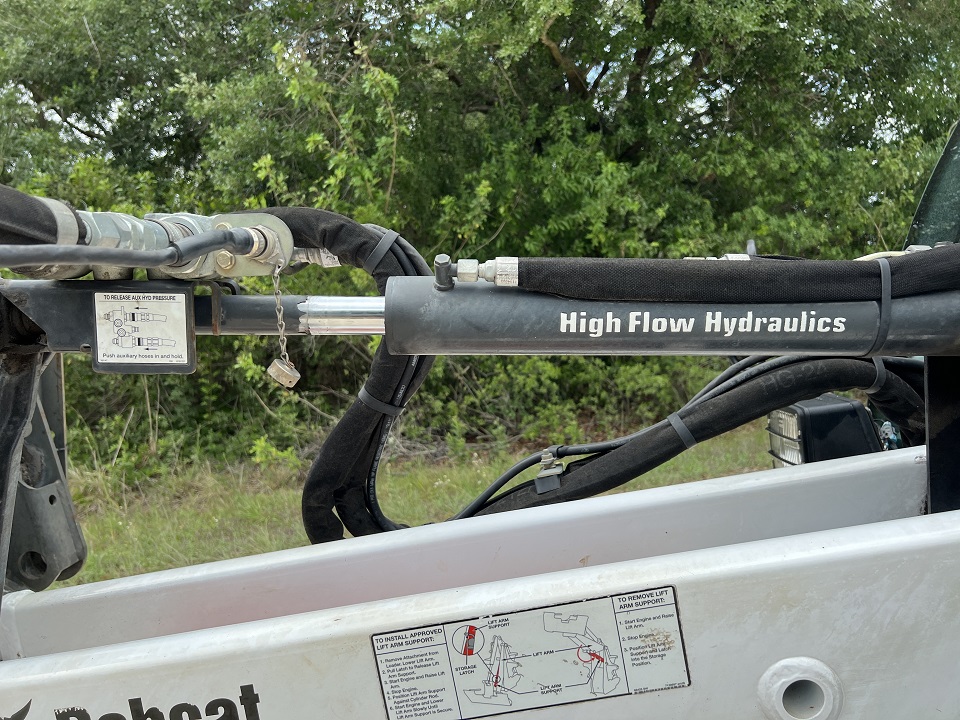 2014 Bobcat Skid Steers Toolcat 5600 4X4 - Image 33