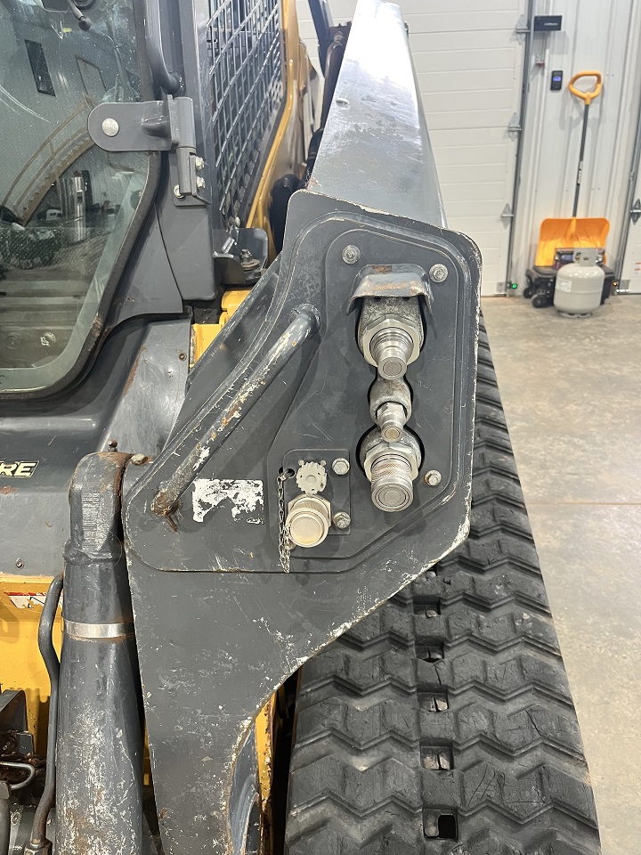 2018 John Deere 333G Skid Steer - Image 7