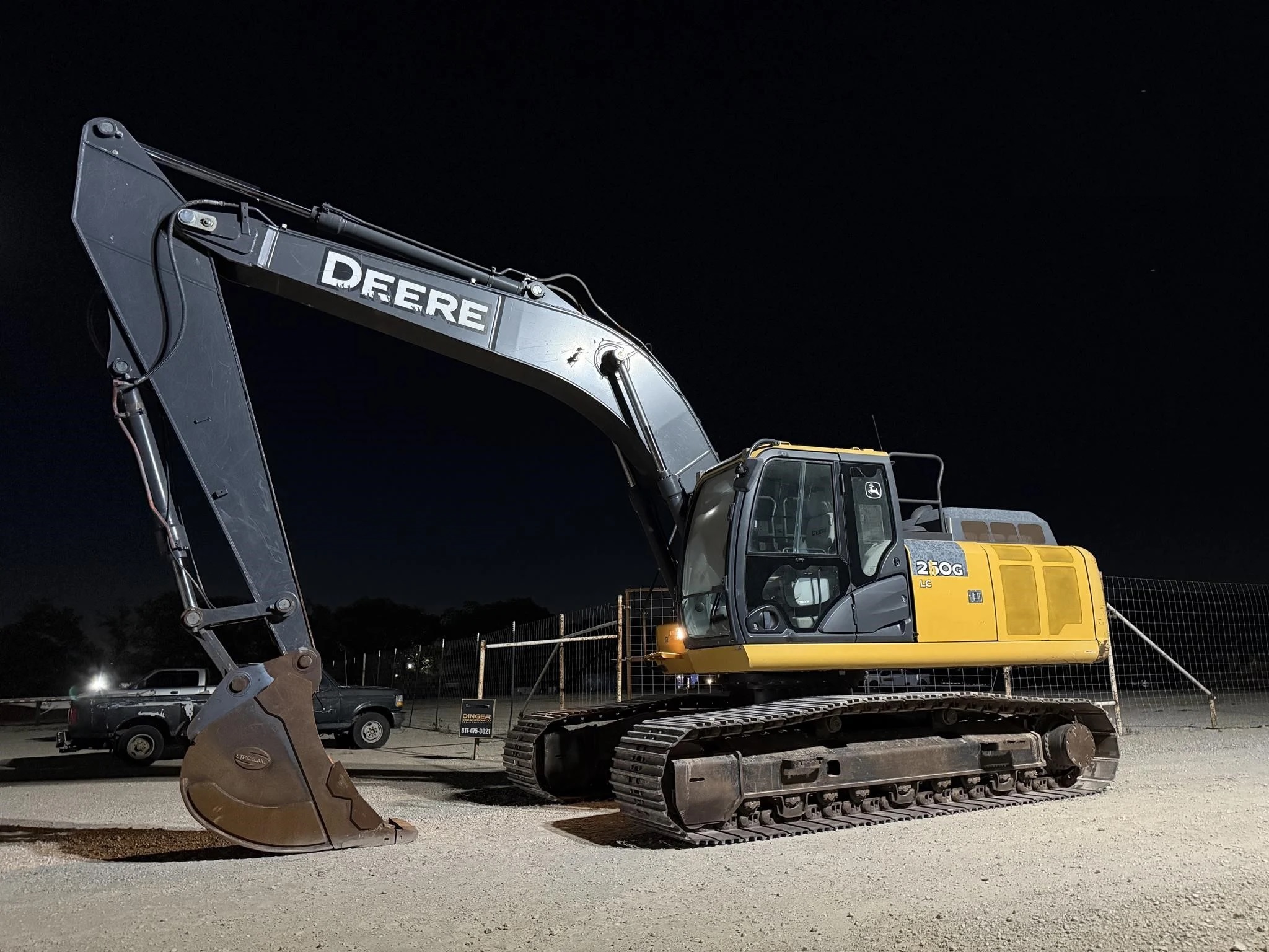 2019 Deere 250G LC Crawler Excavators - Image 84