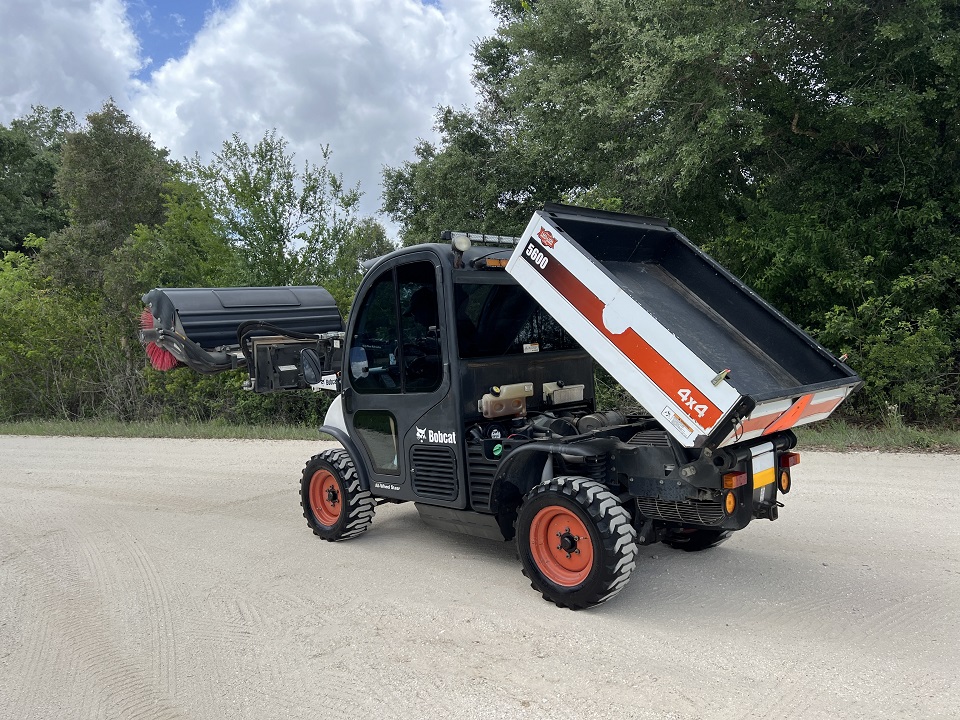 2014 Bobcat Skid Steers Toolcat 5600 4X4 - Image 25
