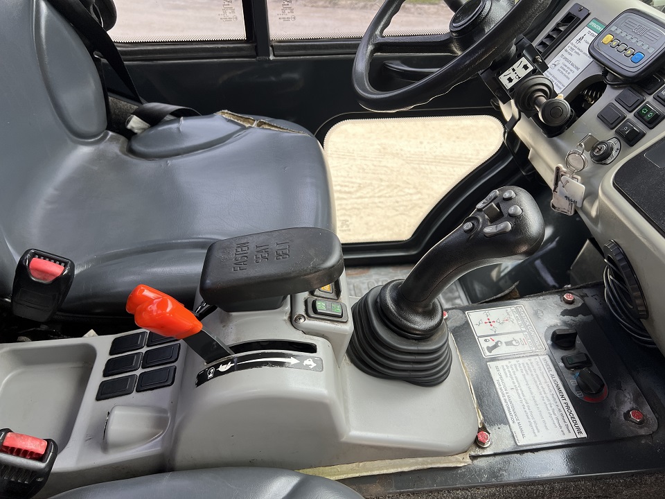 2014 Bobcat Skid Steers Toolcat 5600 4X4 - Image 22