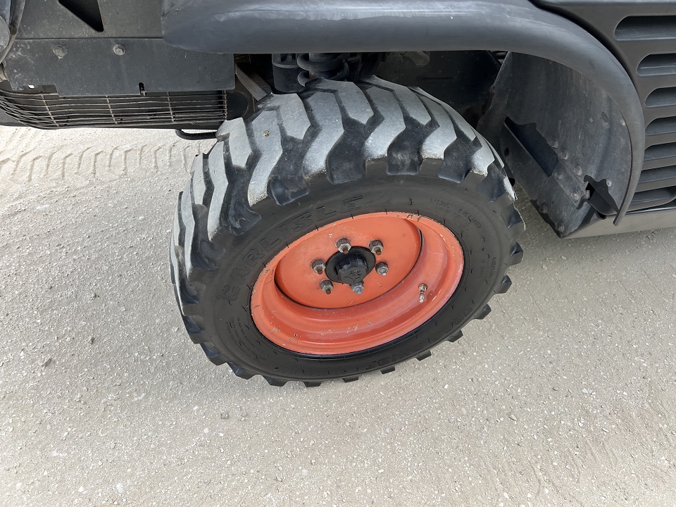 2014 Bobcat Skid Steers Toolcat 5600 4X4 - Image 12