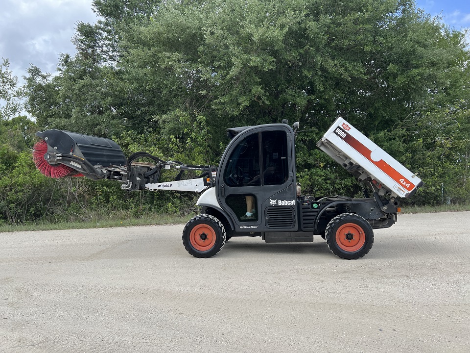 2014 Bobcat Skid Steers Toolcat 5600 4X4 - Image 10