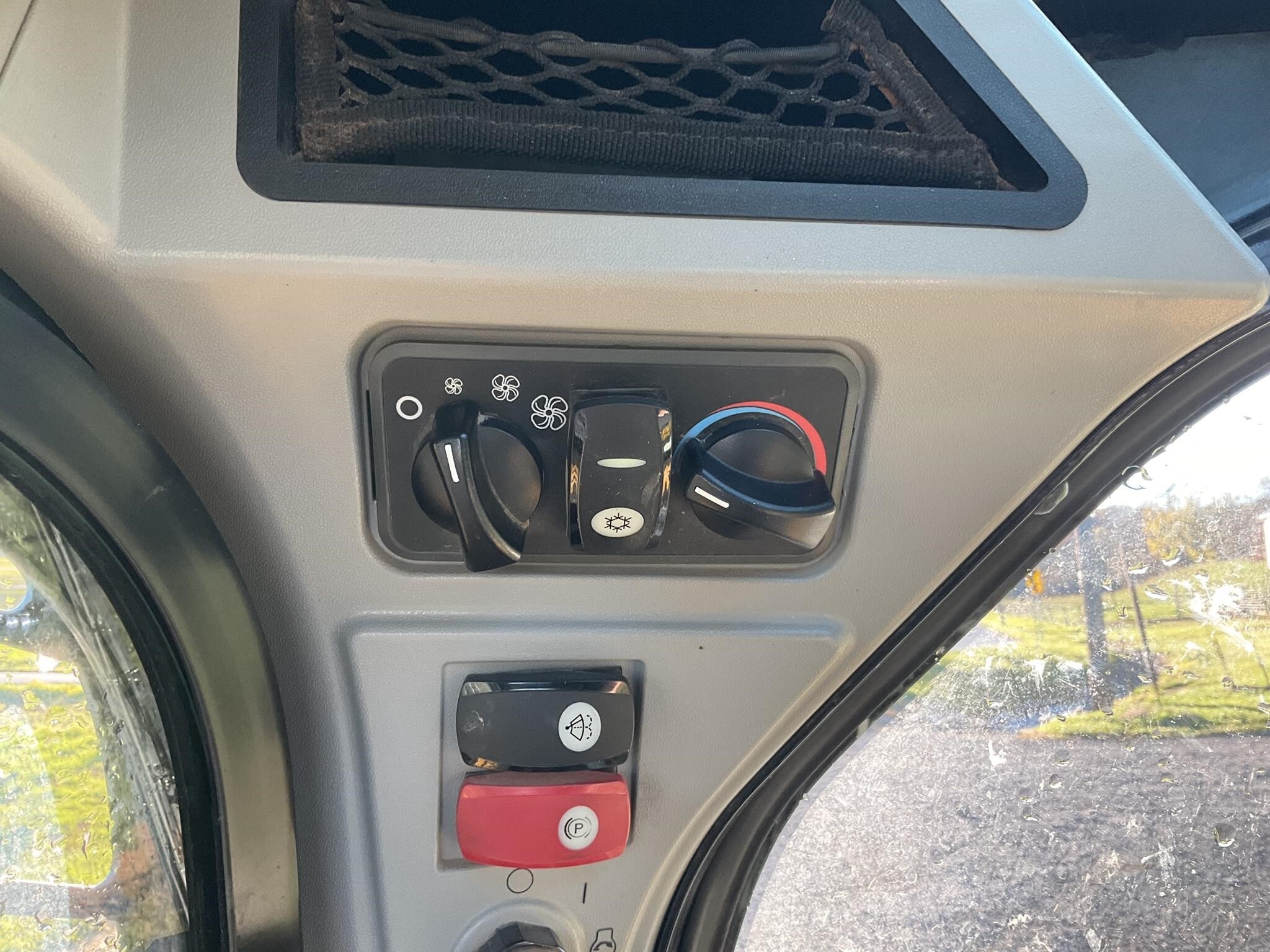 2019 Caterpillar 259D Skid Steer 1320 hours - Image 2