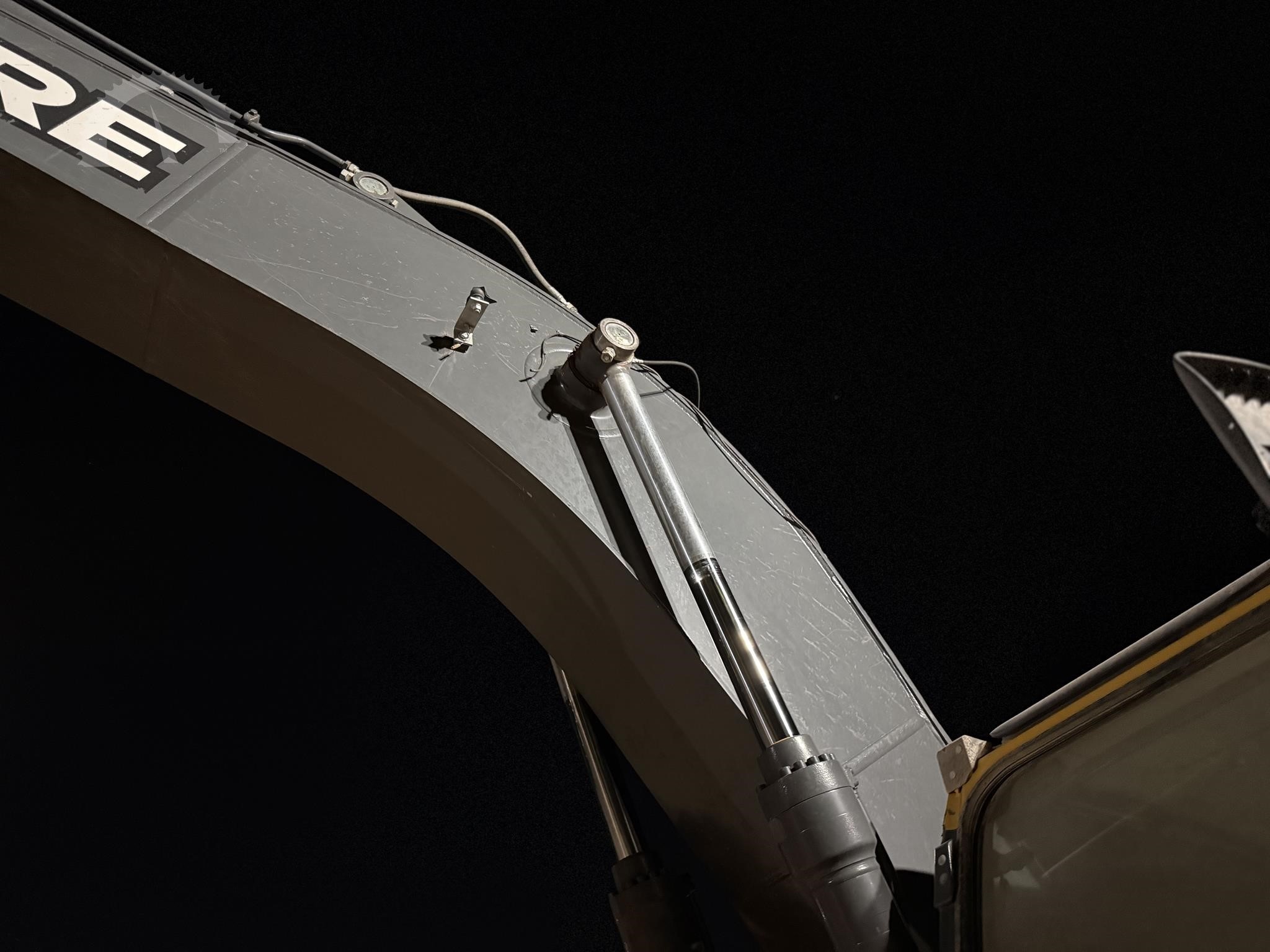 2019 Deere 250G LC Crawler Excavators - Image 30