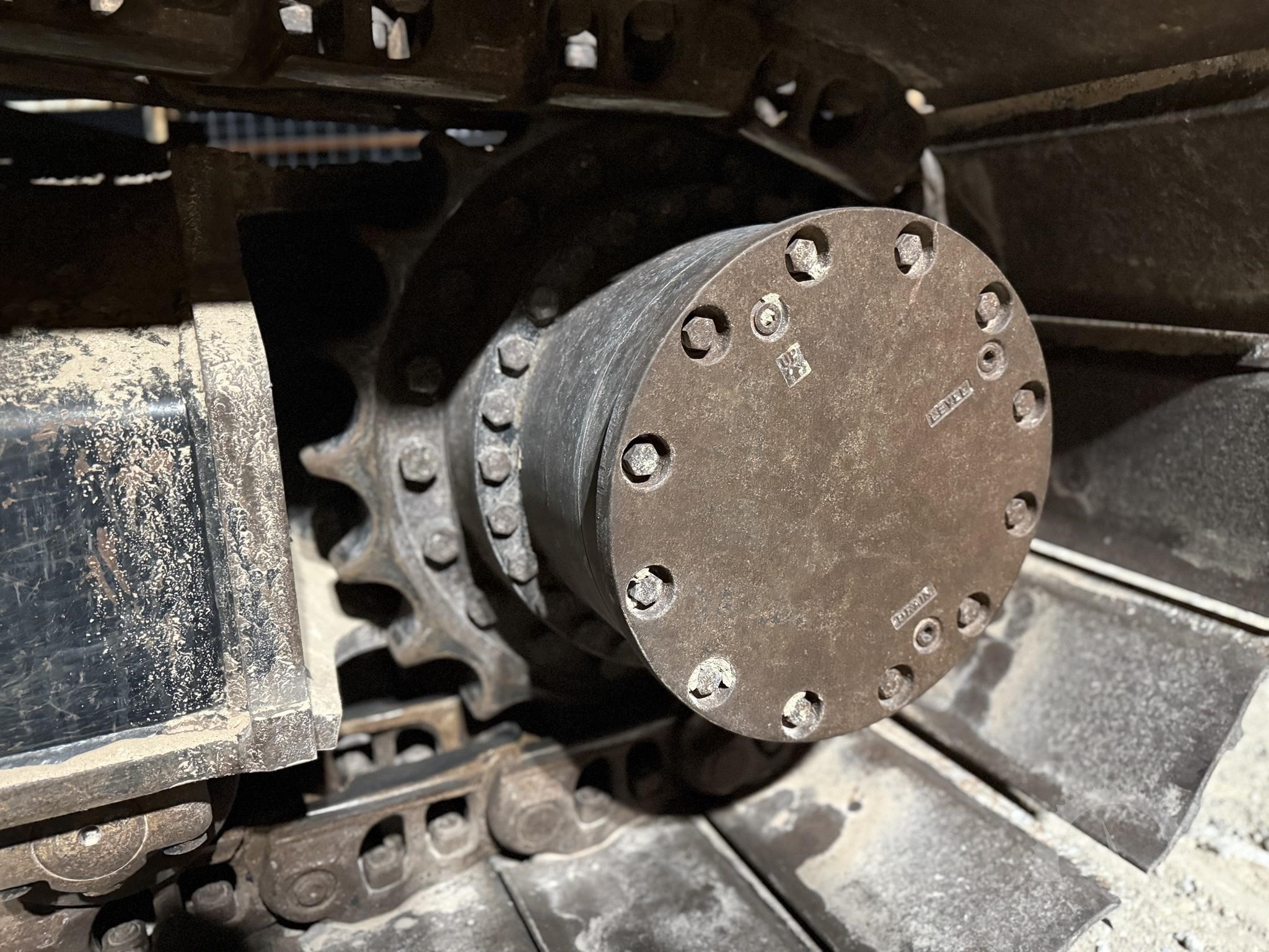 2019 Deere 250G LC Crawler Excavators - Image 27