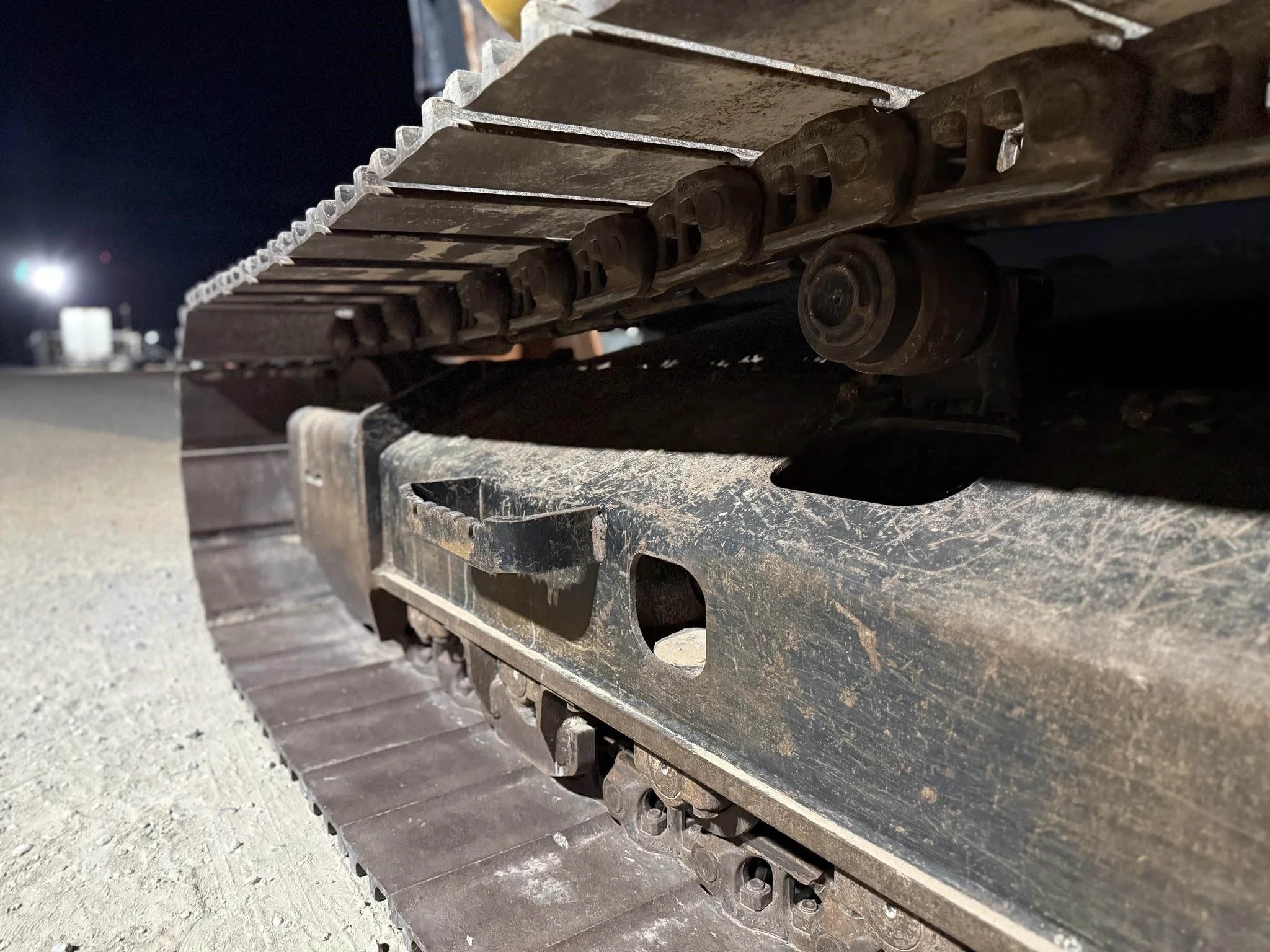 2019 Deere 250G LC Crawler Excavators - Image 24