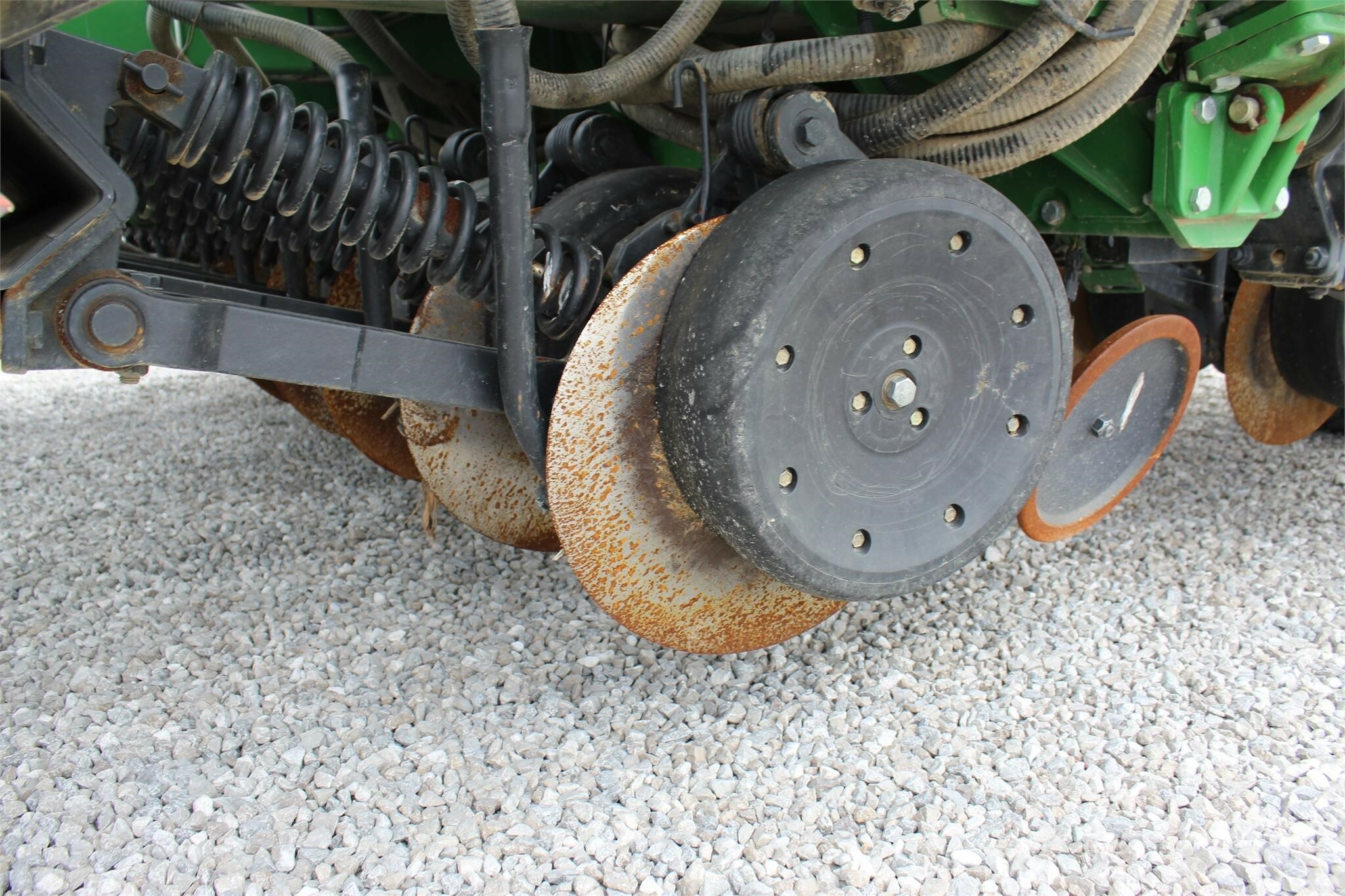 2012 John Deere 1990 Air Seeder - Image 20