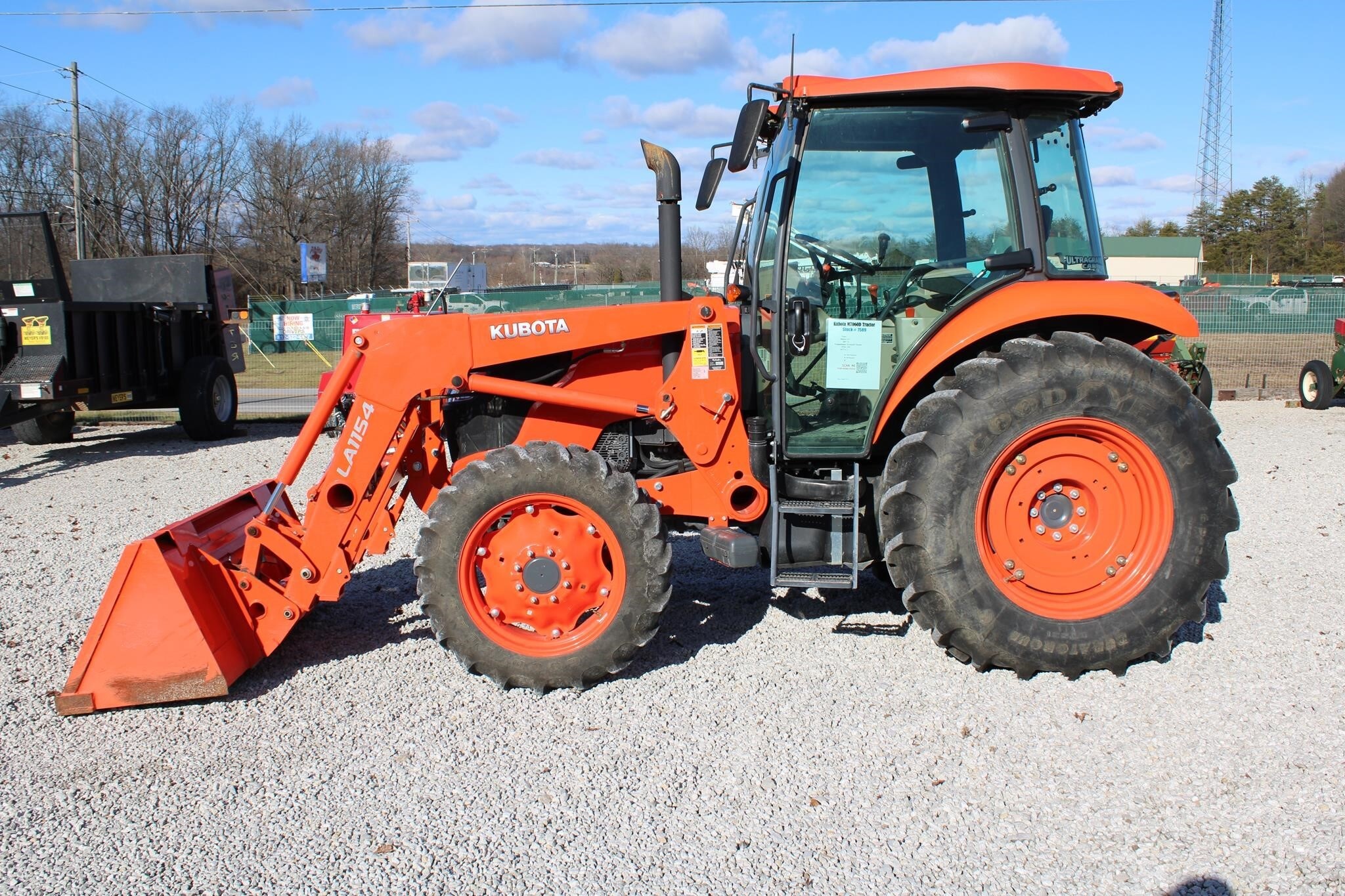 2017 Kubota M7060D Tractor 413 hours - Image 3