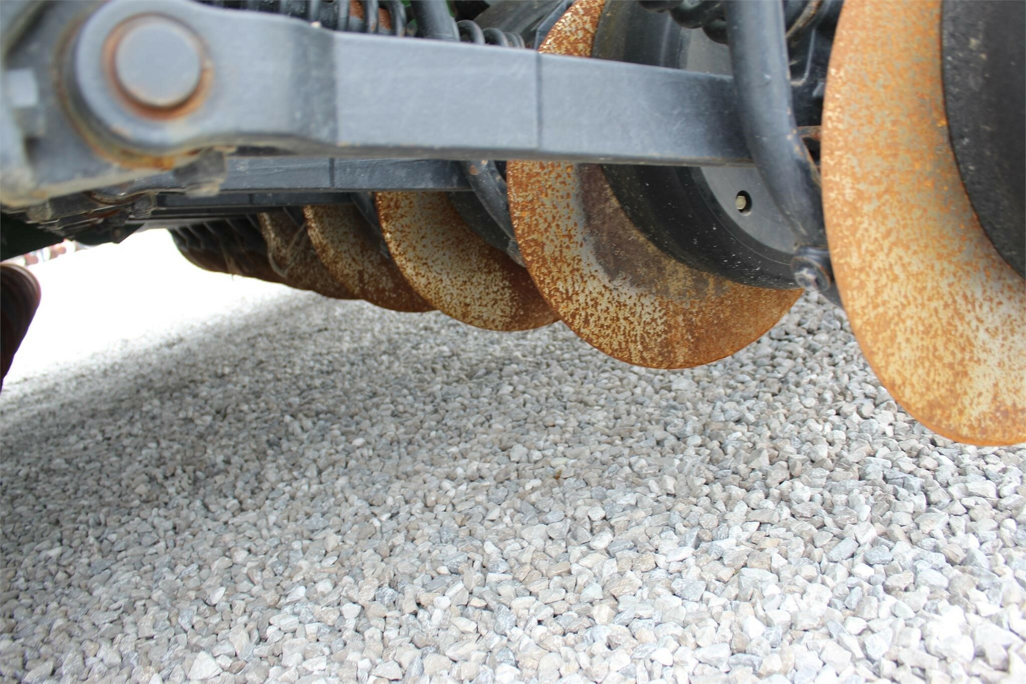 2012 John Deere 1990 Air Seeder - Image 24