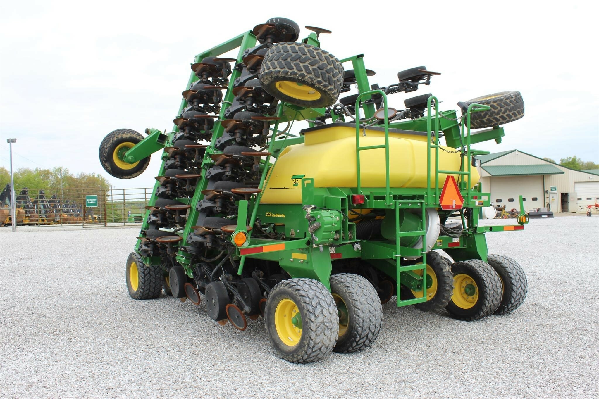 2012 John Deere 1990 Air Seeder - Image 4