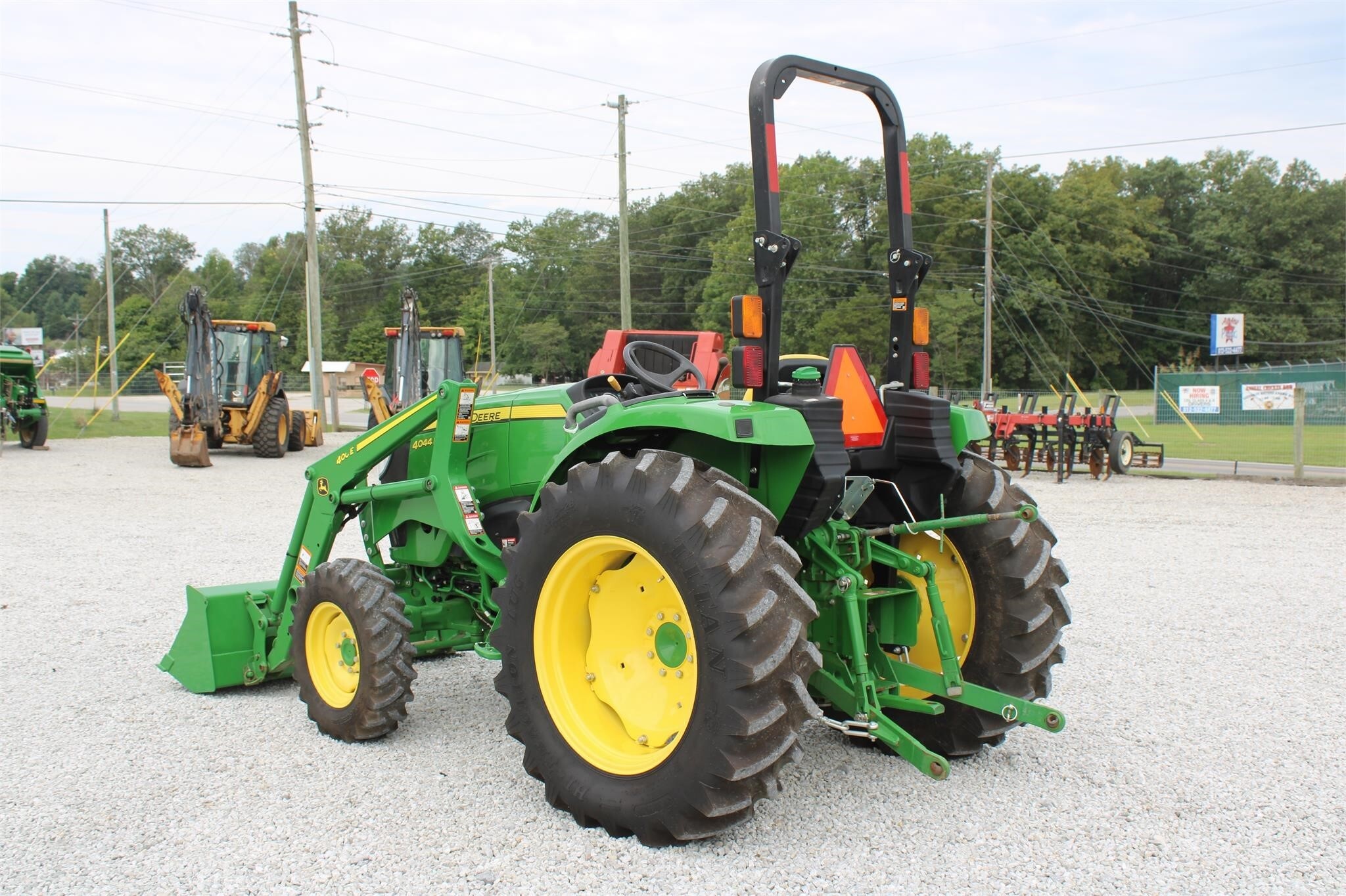 2019 John Deere 4044M Tractor 247 hours - Image 4