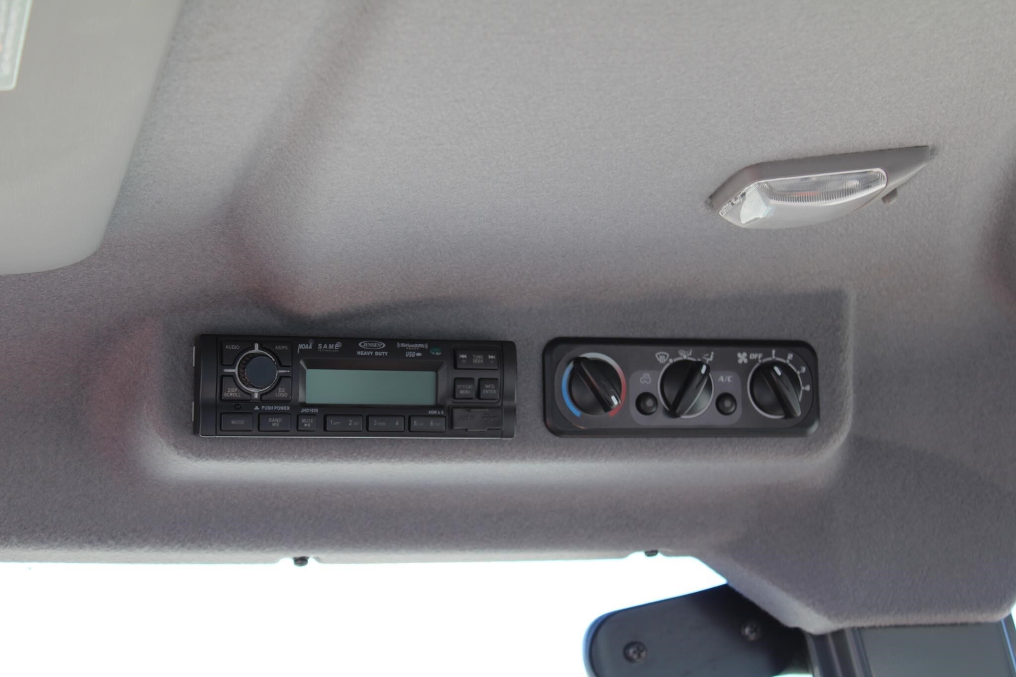 2017 Kubota M7060D Tractor 413 hours - Image 31