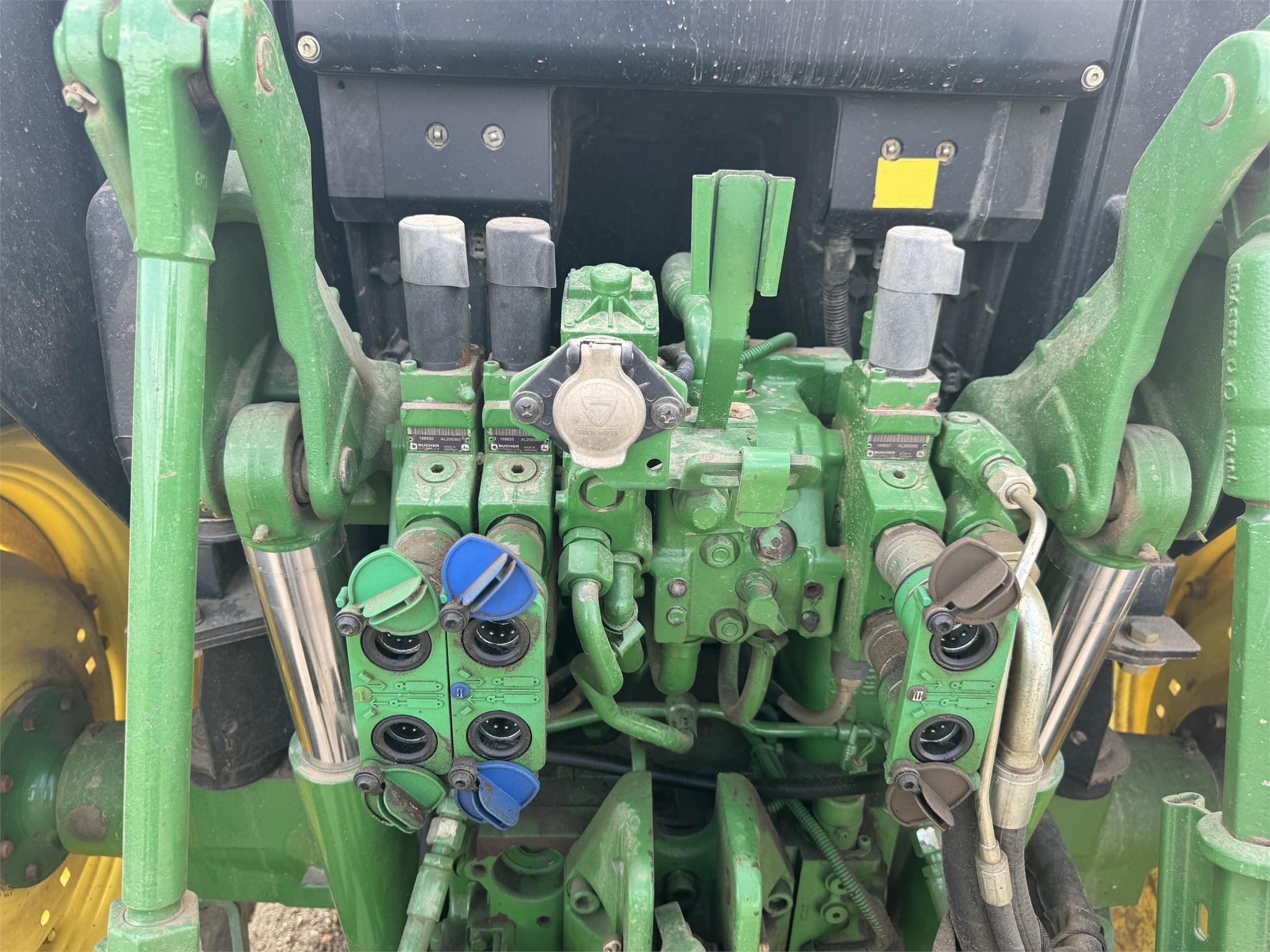 2017 John Deere 6120M Tractor Hours: 3267 - Image 32