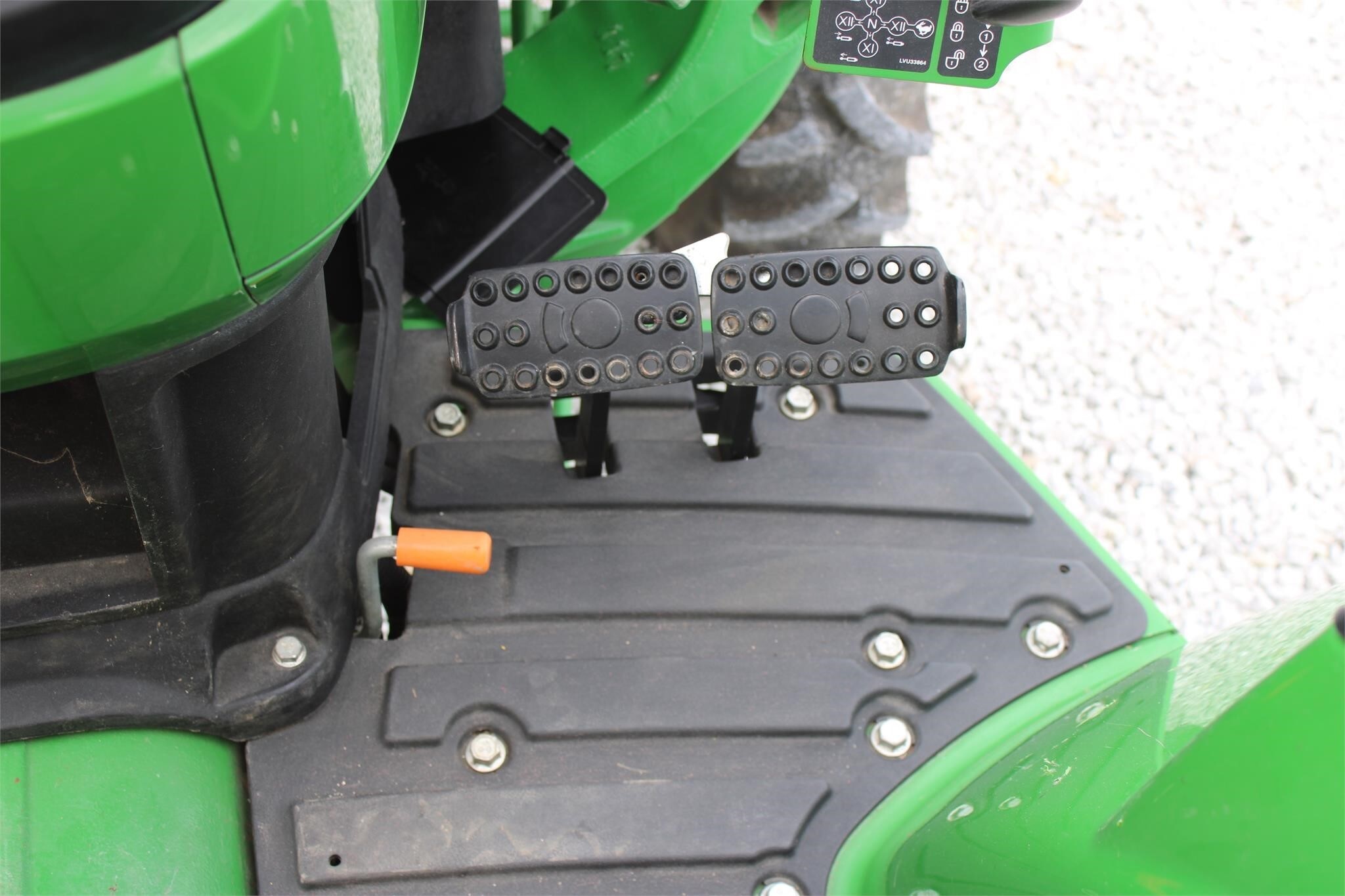 2019 John Deere 4044M Tractor 247 hours - Image 32