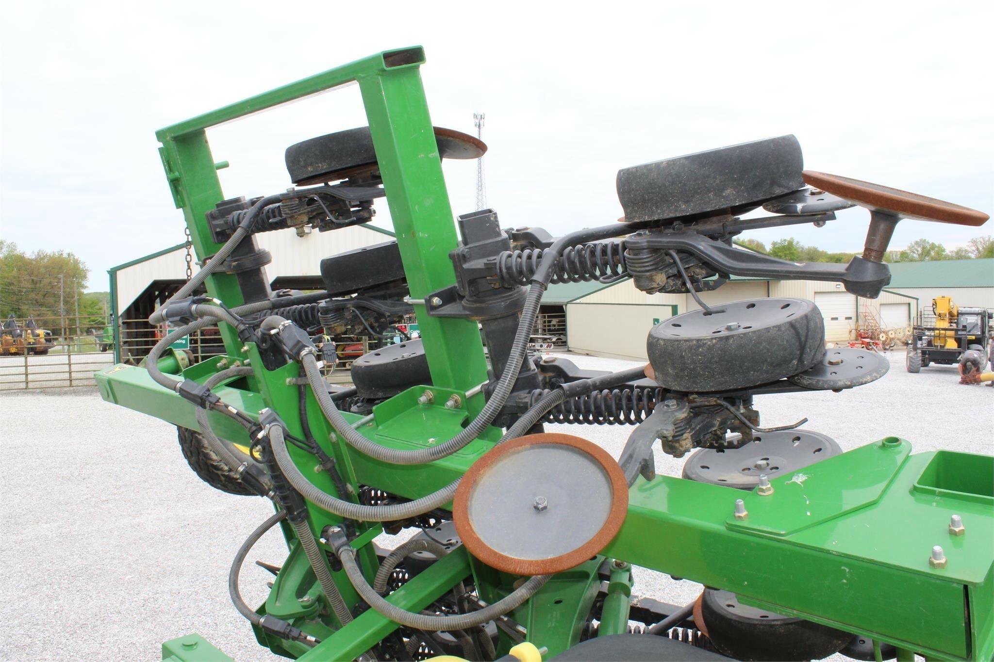 2012 John Deere 1990 Air Seeder - Image 36