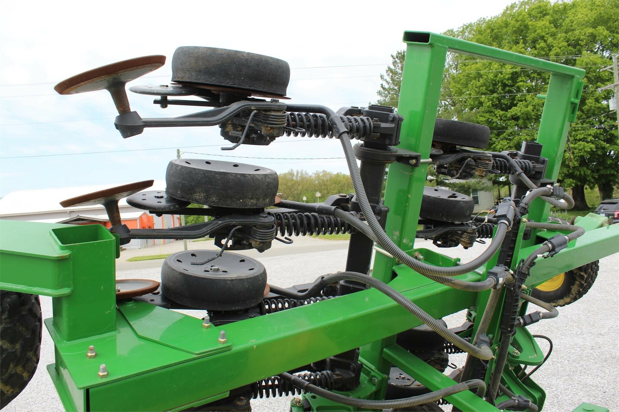 2012 John Deere 1990 Air Seeder - Image 37
