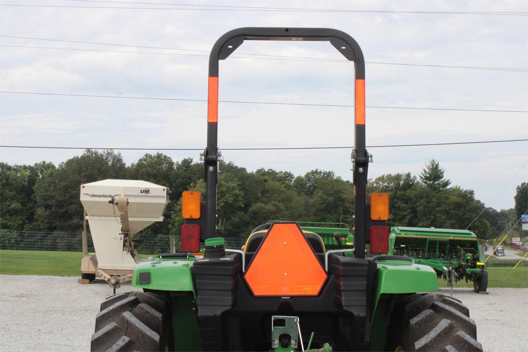 2019 John Deere 4044M Tractor 247 hours - Image 6