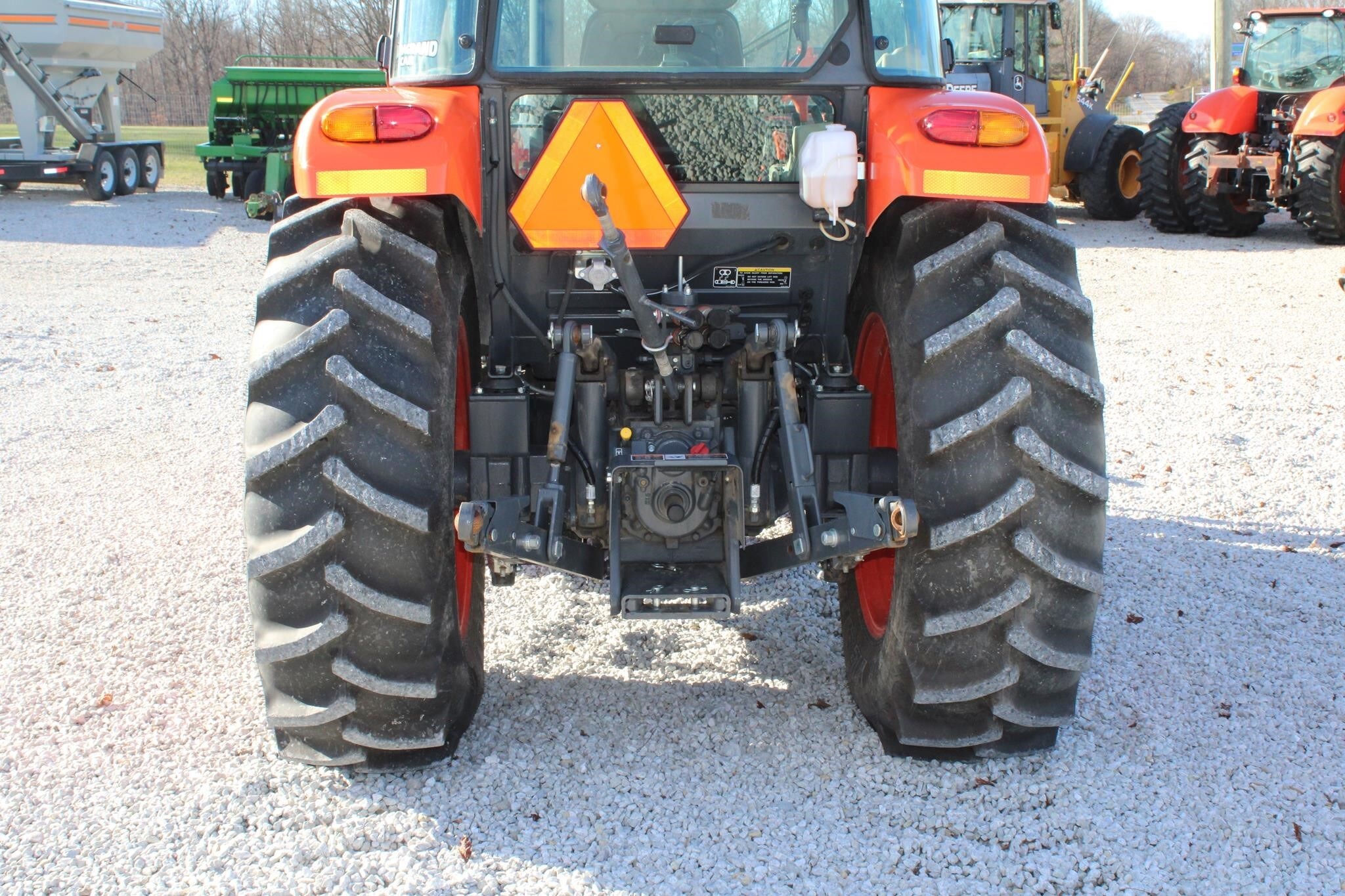 2017 Kubota M7060D Tractor 413 hours - Image 7