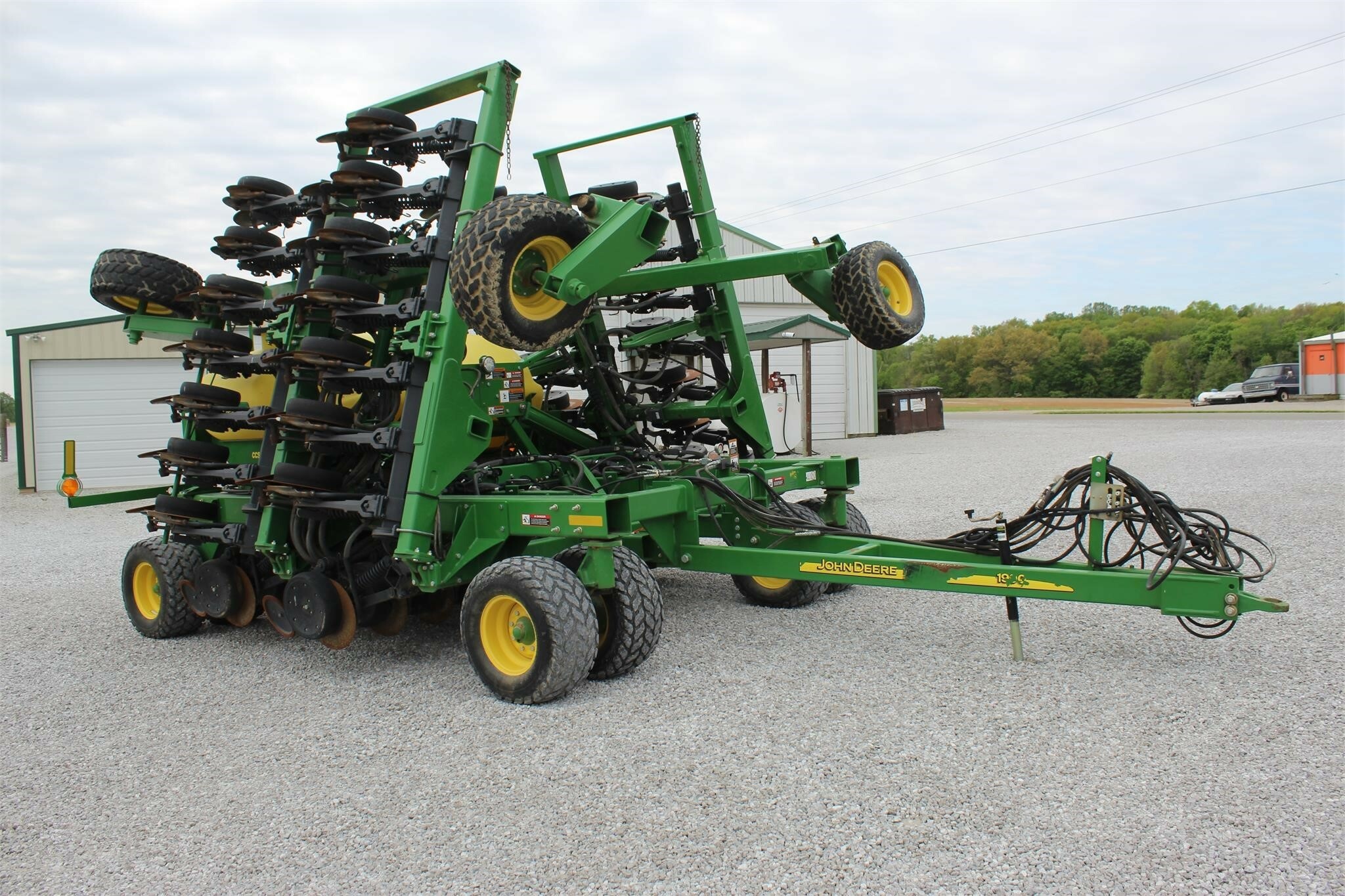 2012 John Deere 1990 Air Seeder - Image 8